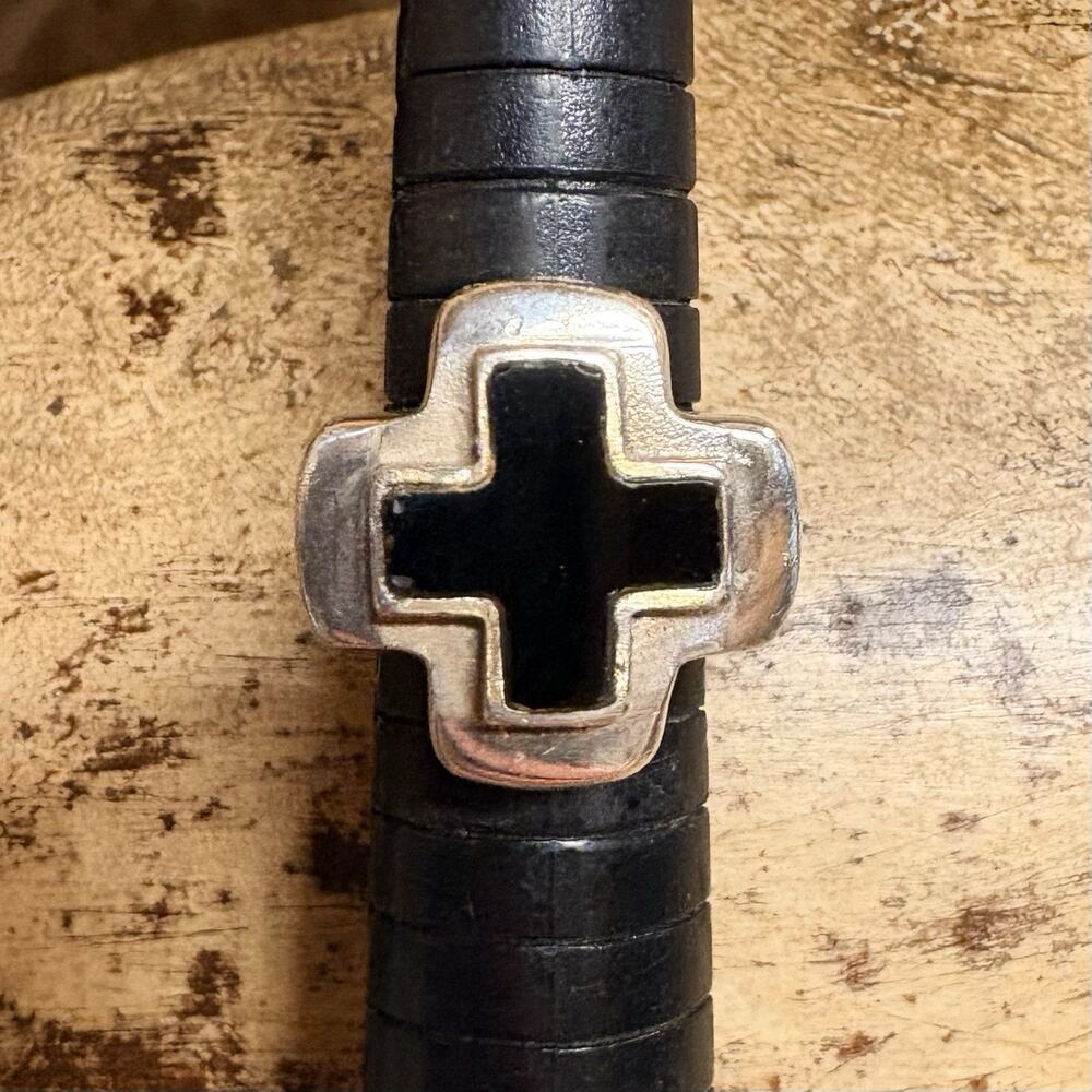 Artisan Made Sterling Silver and Black Onyx Cross Ring Size 6 Vintage